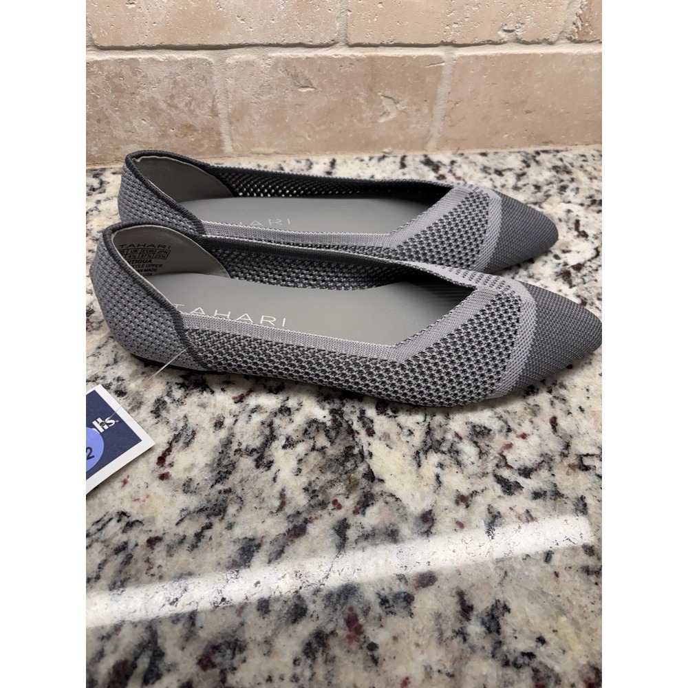 Tahari Women's Antigua Knit Gray Slip On Flats Shoes‎ 6.5 M New - Picture 3 of 5
